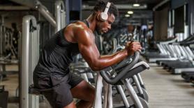 Borja Bandera, endocrino: "El músculo es un órgano antiedad, pero tener demasiada masa muscular puede acortar tu vida"