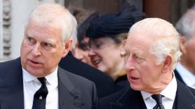 El expríncipe Andrés hace historia con su detención: ¿sobrevivirá la monarquía al hundimiento y la vergüenza del hermano de Carlos III?