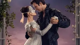 Luke Thompson, protagonista de 'Los Bridgerton': "El rechazo al género romántico tiene que ver con la misoginia"