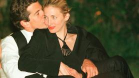 Carolyn Bessette-Kennedy, el icono de estilo de los noventa que lleva años inspirando a la generación Instagram