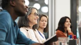Leonor, 57 años, licenciada en Psicología y despedida con 56: "O busco otro trabajo basura donde no te puedes desarrollar, o estudio una oposición y me labro un futuro mejor"