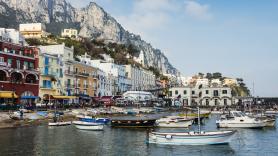 Multas de 500 euros en esta isla de Italia a los turistas que lleven estos objetos encima