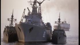 Qué significa para tu bolsillo que el Estrecho de Ormuz esté cerrado: el precio del petróleo ya ha subido un 10% y se notará más allá de la gasolina