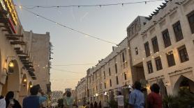 Catar evacúa viviendas cerca de la embajada de Estados Unidos en Doha mientras Washington inicia vuelos para sacar a sus ciudadanos de Oriente Medio