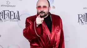 Carlos Areces recuerda las fiestas de Ernesto Sevilla de "más de 4 días" y revela quién es el único famoso que le supera