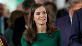 La reina Letizia calca el 'look' del 12 de octubre en ARCO y demuestra que las cosas han cambiado