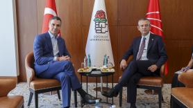 La locura en Turquía por Pedro Sánchez por su postura con Trump llega al presidente de la principal oposición turca y le deja este definitivo mensaje