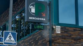 Va a aparcar en el Mercadona, ve que hay alguien sin tarjeta en la plaza de movilidad reducida y la escena que se produce es para perder la fe en la humanidad