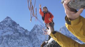 Dos excursionistas hacen un 'sinpa' de 150 euros en el hotel que les acogió tras ser rescatados de la montaña: "Uno estaba herido en la pierna"