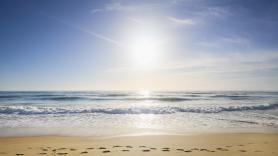 La prensa británica revela cuál es la costa más barata de España para veranear: 315 días de sol al año, la mayor laguna salada de Europa y 240 kilómetros de playas