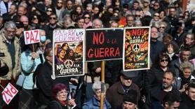 España sale a la calle para decir 'No a la guerra' en Oriente Medio, en imágenes