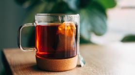 Un estudio demuestra que las bolsitas de té pueden llegar a liberar hasta mil millones de partículas de plástico en la infusión