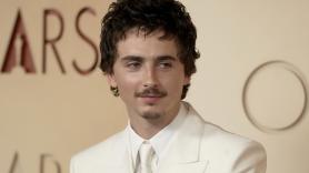 Los Oscar 2026 ponen en su sitio a Timothée Chalamet: de la pullita de Conan O'Brien a la de Misty Copeland