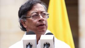 El presidente de Colombia: "Están bombardeándonos desde Ecuador y no son los grupos armados"