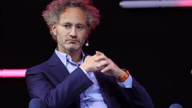 Alex Karp, el CEO de Palantir que dijo querer matar a Netanyahu, cobra 1.100 millones en un año y acaba de comprar un monasterio benedictino por 120 millones: así se hizo el señor de la guerra de Silicon Valley