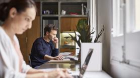 Un estudio de 38 países confirma que el teletrabajo sube la natalidad un 14%: en los hogares donde los dos trabajan desde casa, el efecto es aún mayor