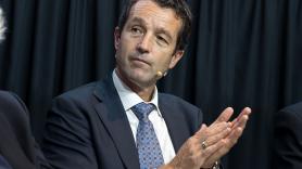 La SEPI pide la salida de Escribano como presidente de Indra antes de negociar la fusión con EM&E