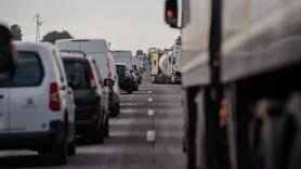 La Agencia Internacional de la Energía pide reducir la velocidad en las autopistas y restringir el tráfico por matrículas pares e impares por la guerra de Irán