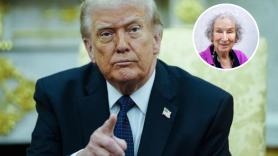 La autora de 'El cuento de la criada' manda un mensaje cristalino a Trump y le define con estas dos palabras