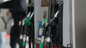 La patronal de las gasolineras contradice a Pedro Sánchez y echa un jarro de agua fría sobre su anuncio