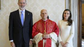 Así fue el encuentro de Felipe y Letizia con el papa León XIV en El Vaticano: lo que hablaron, la lengua que usaron y los regalos que se hicieron