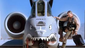 EEUU destruye más de 100 embarcaciones iraníes en el estrecho de Ormuz: el avión que dispara 3.900 proyectiles por minuto domina la operación