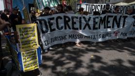 Ya es oficial: Cataluña sube la tasa turística desde abril y destinará el 25% de lo que paguen los turistas a solucionar la emergencia habitacional