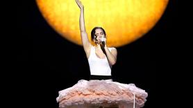 Rosalía cuenta que sintió ansiedad antes de su concierto en Zúrich y hace esta reflexión sobre sus conciertos