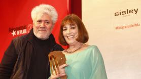 Preguntan a Carmen Maura si volvería a trabajar con Almodóvar y su respuesta no puede ser más contundente: "Ya no conectamos"