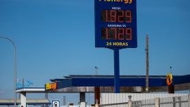 Los analistas de energía advierten: aunque la guerra termine, el precio del combustible seguirá alto porque las empresas acumularán reservas como se acumuló papel higiénico