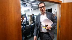 Carlos Cuerpo, en las distancias cortas: un vicepresidente políglota y el mejor valorado en el CIS