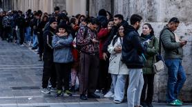 Juan Gimeno, economista: "No podemos sostener prácticamente nada sin inmigrantes, todos los imperios han caído cuando cae la población"