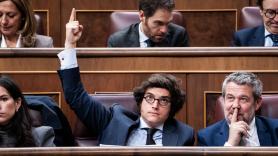 Figaredo (Vox) llama "cobarde" a Sánchez, pero lo que dice después de Feijóo dolerá más