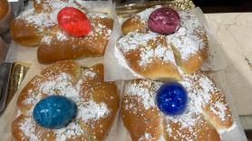 ¿Siguen teniendo sentido las monas de Pascua? La tradición que lucha por sobrevivir a la era del dulce 'instagrameable'