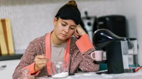 Hannah Alderson, experta en longevidad: "El café en ayunas es como dar acceso VIP a quien llega primero a la fiesta"