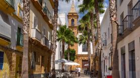 El barrio de La Viña resistía como una 'aldea gala' frente al turismo: en cuatro años las viviendas turísticas han crecido un 41% y ya ha caído también