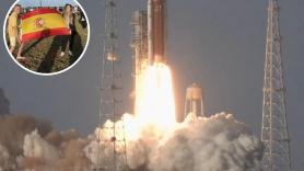 Jesús Calleja celebra el lanzamiento del Artemis II con una bandera de España, le critican y su respuesta es para ponerla en órbita