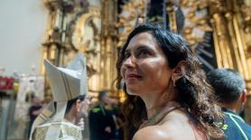 Isabel Díaz Ayuso publica varias fotos y vídeos de "la Madrugá de Sevilla": muchos reparan en un detalle no menor