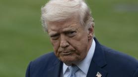 Trump afirma que EEUU está negociando con Irán y cree que hay "posibilidades" de llegar a un acuerdo este lunes