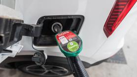 En Alemania ven el precio que tiene la gasolina en España y reaccionan con muchas exclamaciones