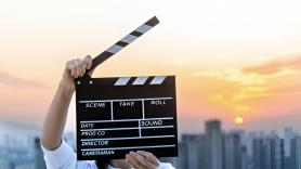 Alba Lucío, guionista de series españolas: "Cuando intentas que un personaje femenino sea ambiciosa, te dicen que cuidado, que puede caer mal: eso es lo que nos frena"