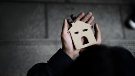 Stéphane, ateo de 52 años, acoge refugiados en su casa: "Lo hago por mí. Porque duermo mejor sabiendo que aporto mi pequeño granito de arena"