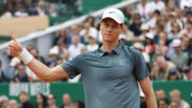 Jannik Sinner se lleva la final de Montecarlo ante Carlos Alcaraz y recupera el número 1