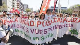 Miles de personas salen a la calle en Andalucía contra el "deterioro" y la "privatización" de la sanidad pública