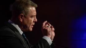 García-Page cree que el Gobierno está en estado "vegetativo" y solo ocupa instituciones