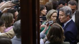 Feijóo acusa al Gobierno de regularizar a inmigrantes con antecedentes policiales y Saiz responde: "Es desconocimiento o mala fe"