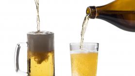 Un experto en cerveza lanza este aviso a quienes suelen beberla en lata