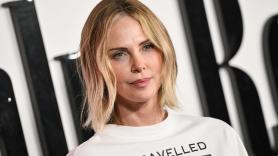 Charlize Theron revela que su madre mató a su padre en defensa propia: "Creo que nadie la tomó en serio"