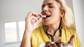 Una periodista deja el azúcar añadido durante seis semanas y comparte qué pasó con su energía, sus antojos y su sueño: "Los dulces que antes me apetecían ya no me saben bien"