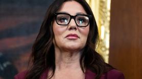 Abuso de poder, sexo y dinero público: renuncia la secretaria de Trabajo de Trump en medio de investigaciones en su contra